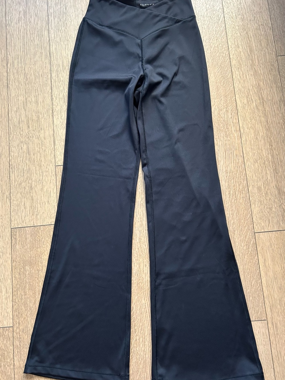 Aeropostale Women’s Black Flared Yoga Pants